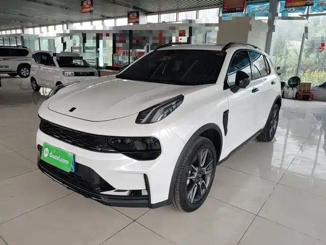 2025 Lynk & Co 01