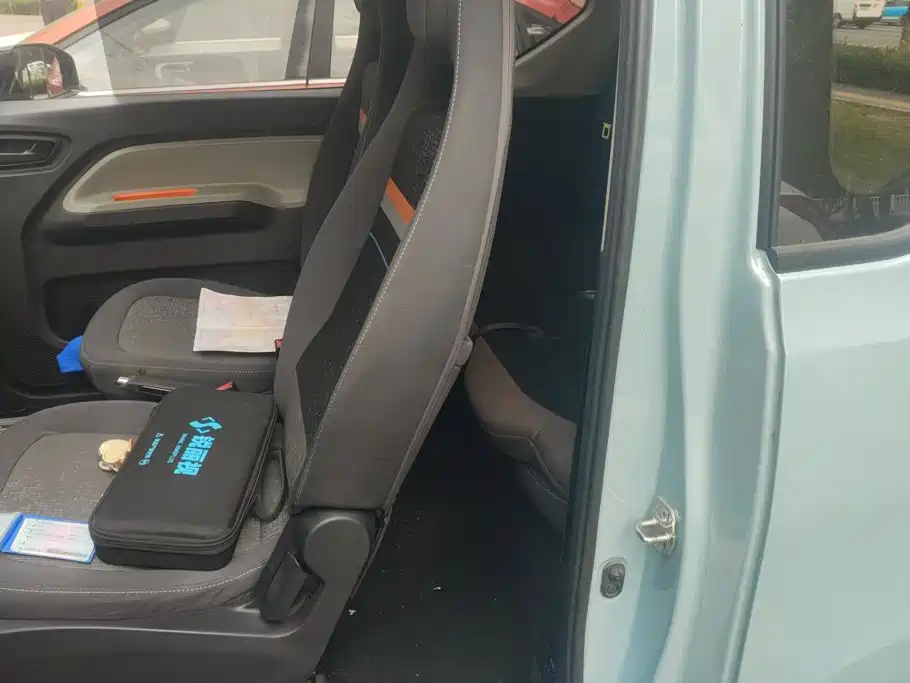 Wuling MINIEV — миниатюра 11