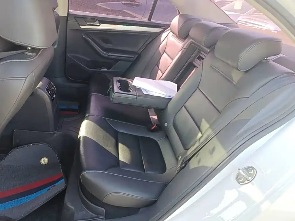 Volkswagen Sagitar — миниатюра 17
