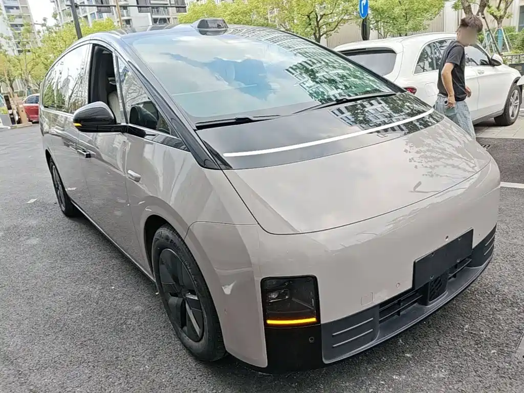 Li Auto Li MEGA — миниатюра 4