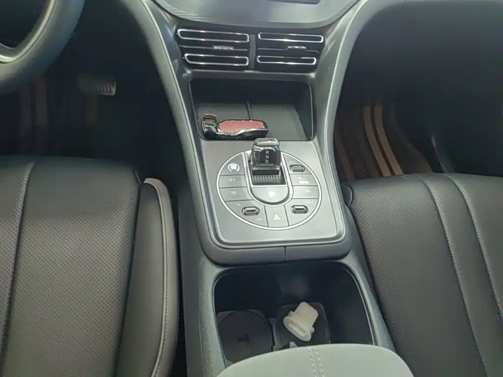 BYD Seal 05 DM-i — миниатюра 14