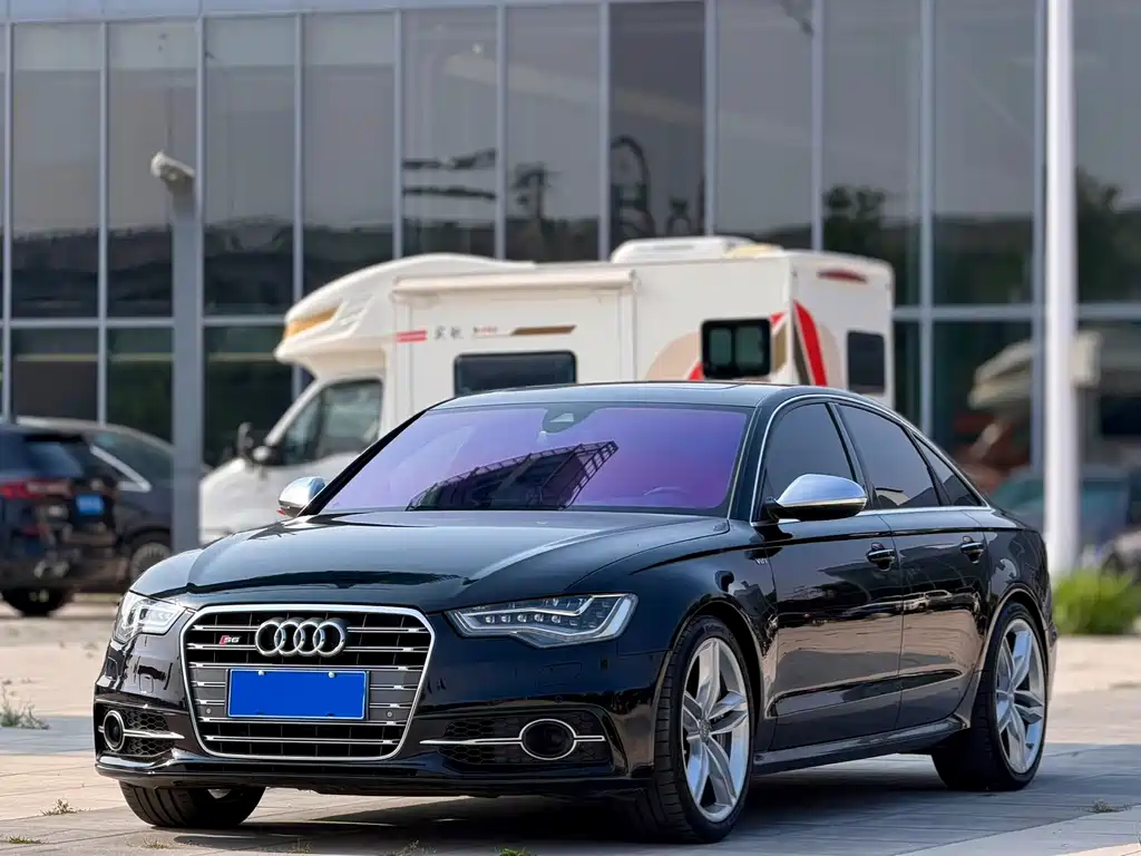 Audi S6