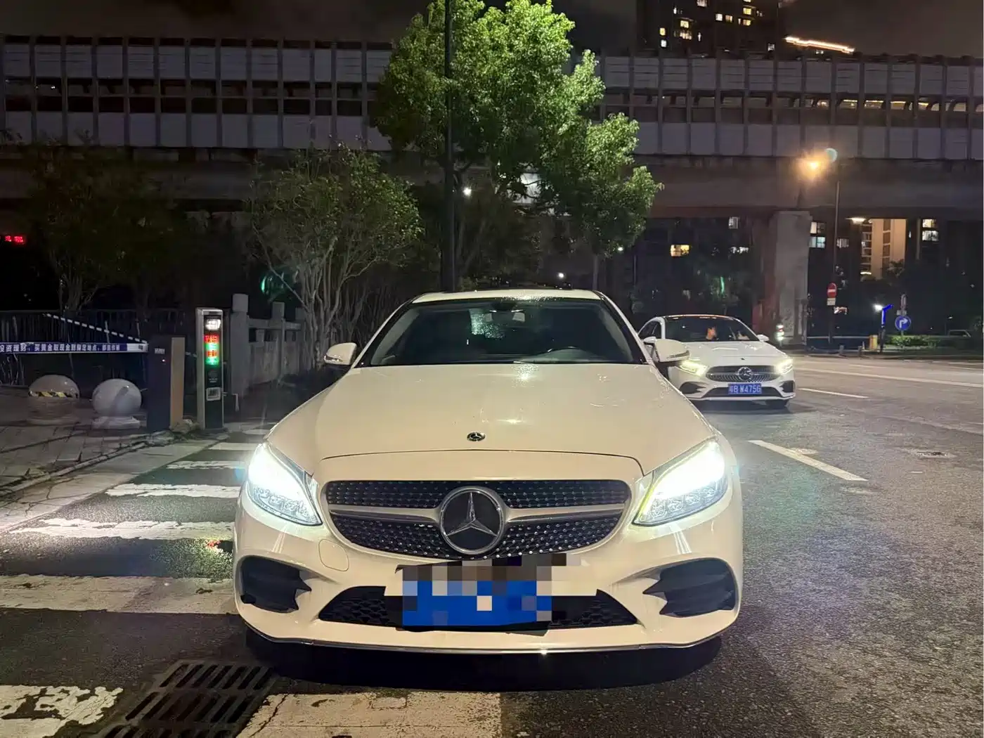 奔驰C级 2020款 C 200 L 动感型运动版 2020