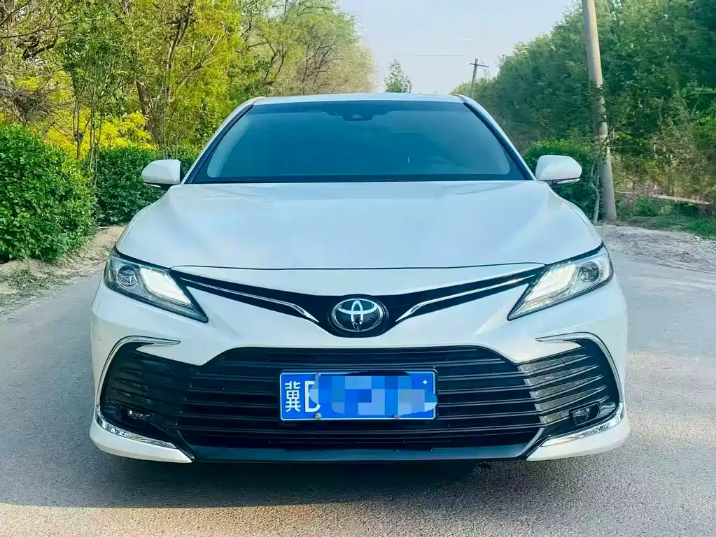 Toyota Camry 2021