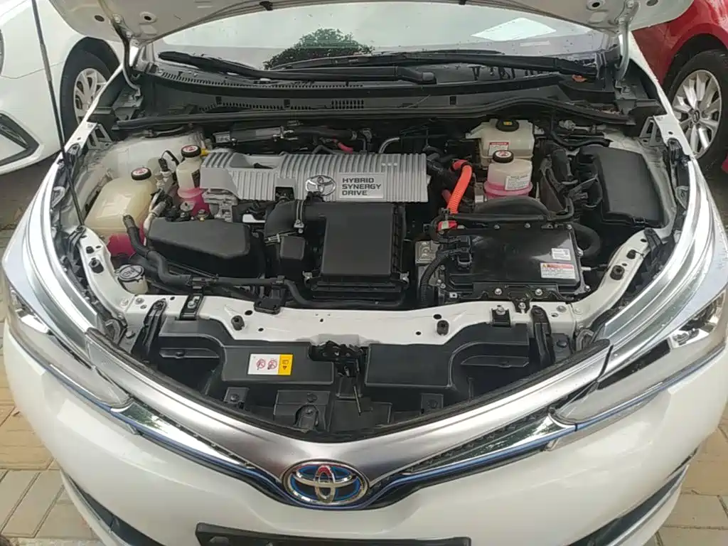 Toyota Corolla Hybrid — миниатюра 20