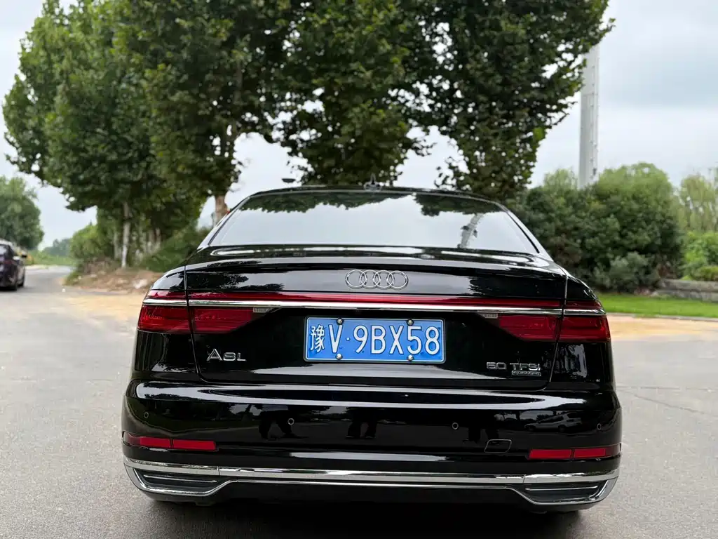 Audi A8 — миниатюра 8