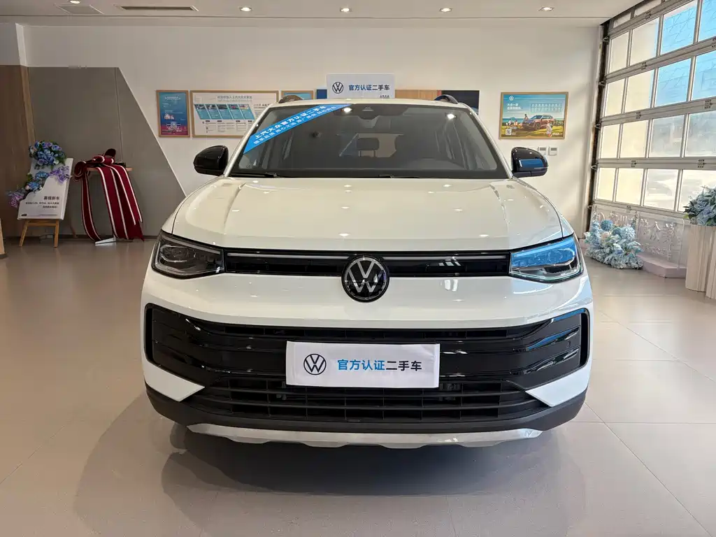 Volkswagen Tharu — миниатюра 2