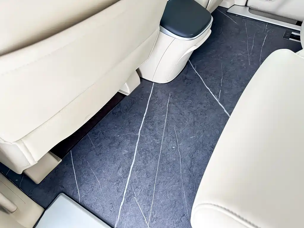 BUICK GL8 NEW ENERGY