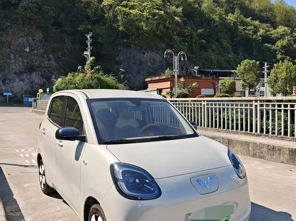 Wuling MINIEV — миниатюра 6