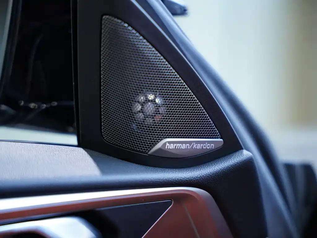 BMW M4 — миниатюра 38