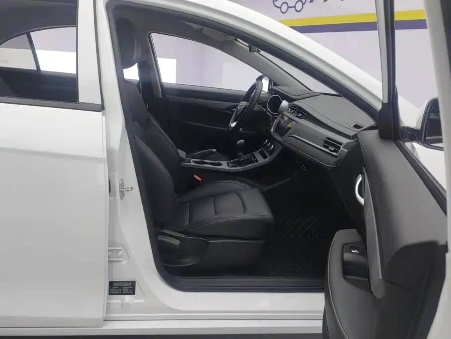 Geely Emgrand — миниатюра 8