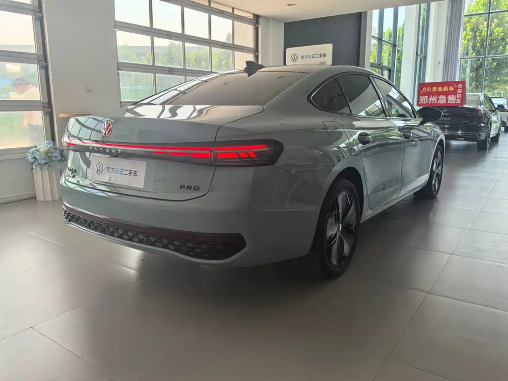 Volkswagen Passat — миниатюра 14