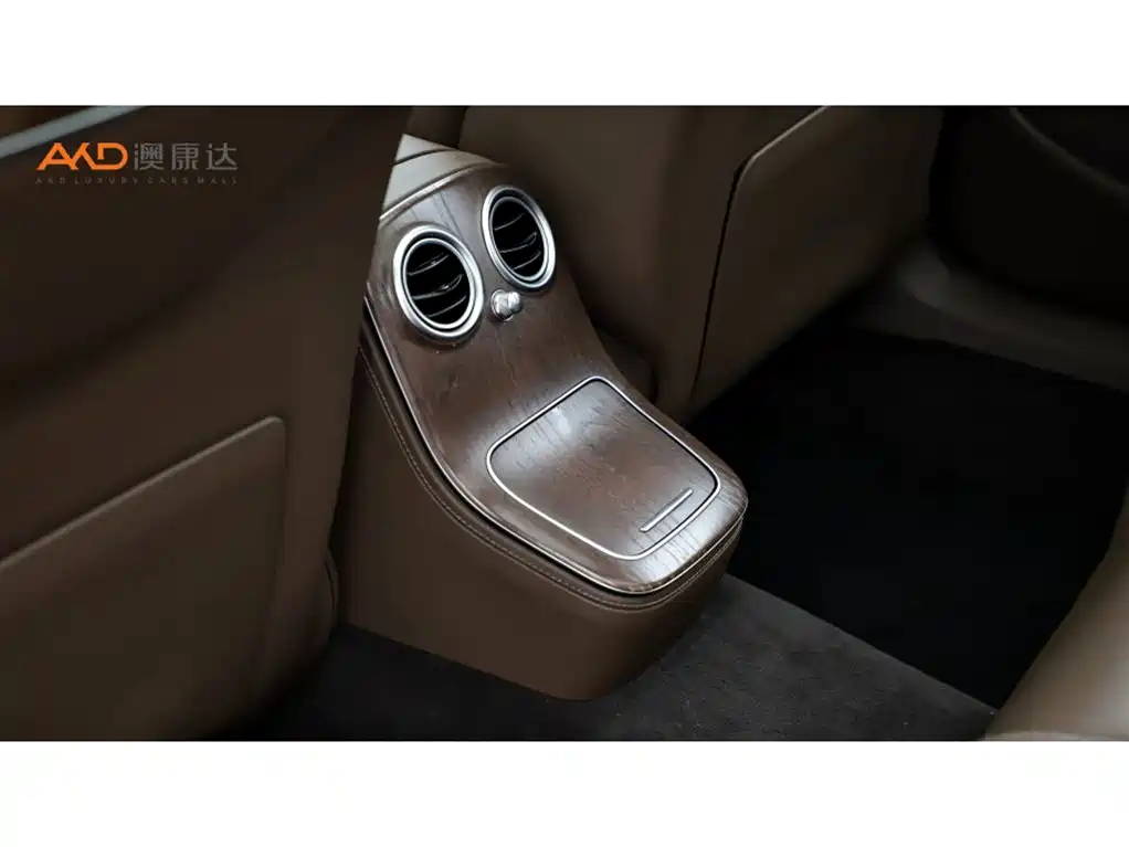 Mercedes-Benz E-Class New Energy — миниатюра 9