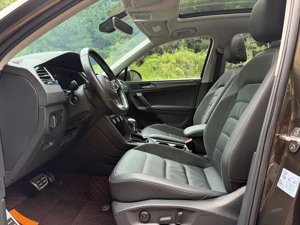 Volkswagen Tiguan L — миниатюра 5