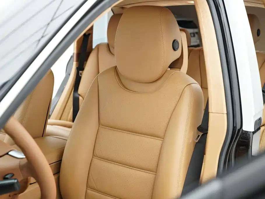 Porsche Cayenne — миниатюра 6