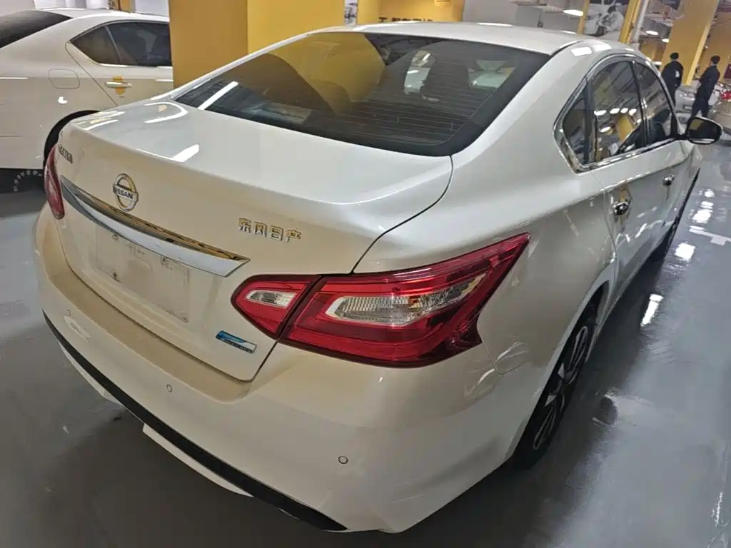 Nissan Teana — миниатюра 7