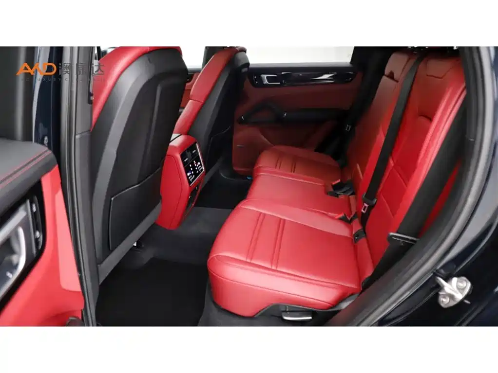 Porsche Cayenne — миниатюра 7