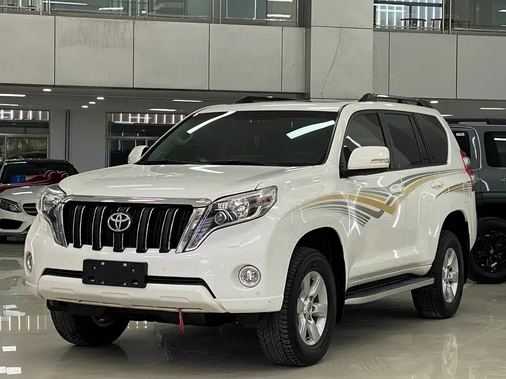 TOYOTA PRADO