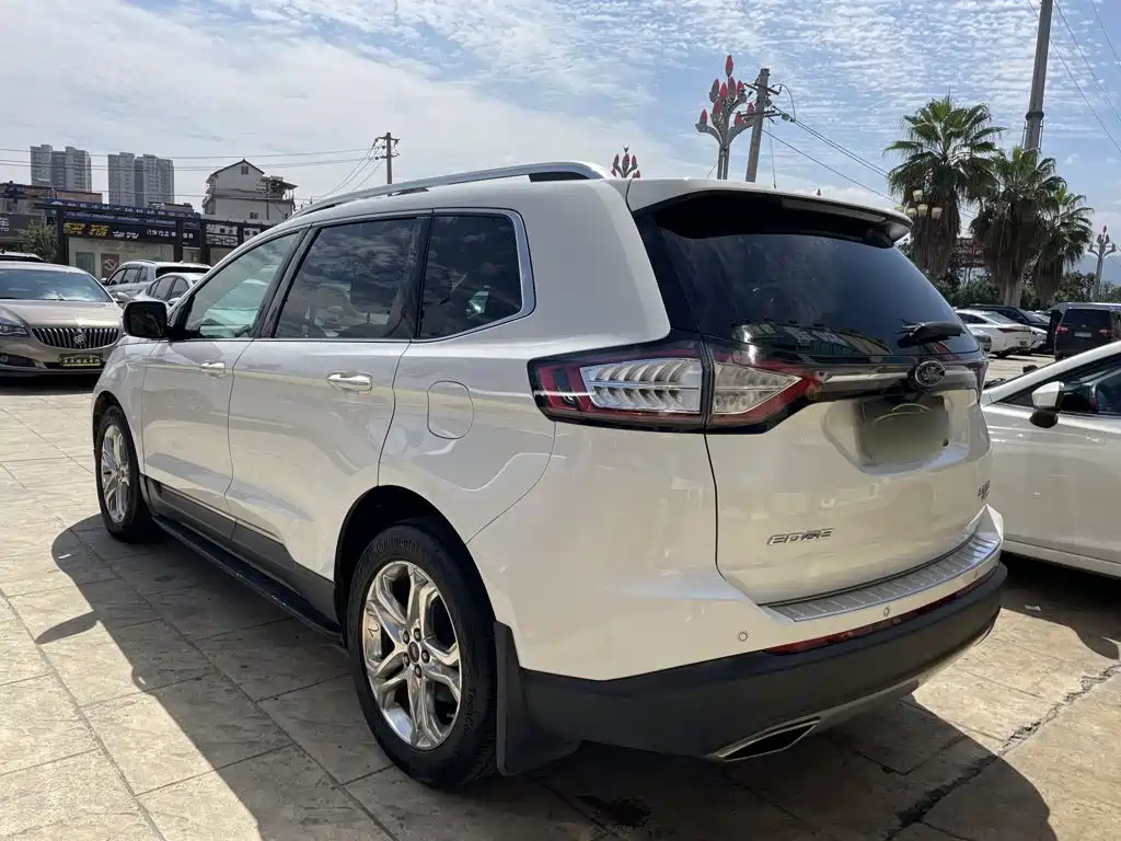 Ford Edge — миниатюра 5