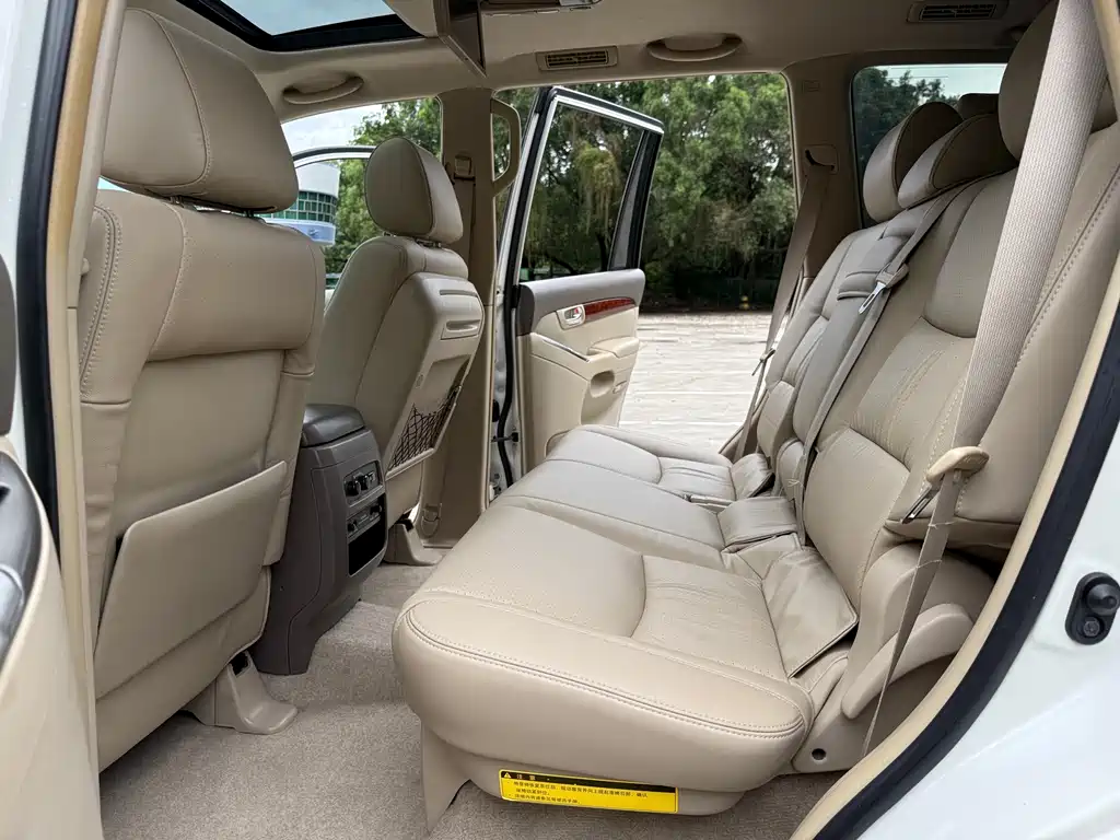 Toyota Land Cruiser Prado 2006 4.0L AT VX NAVI