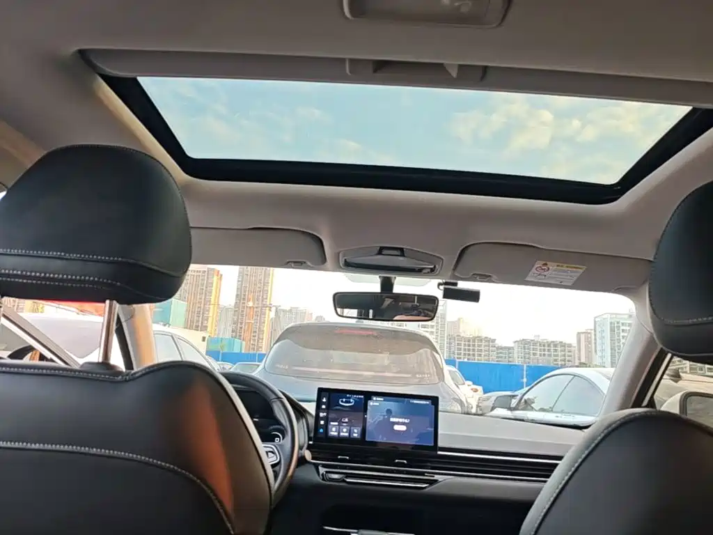 Geely Emgrand — миниатюра 18