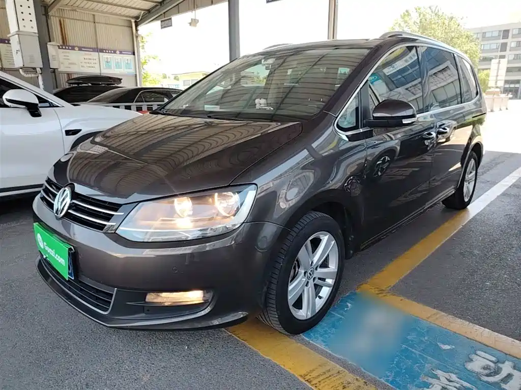Купить Volkswagen Sharan