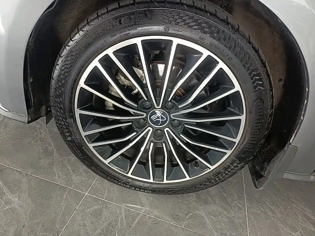 BYD Han — миниатюра 23