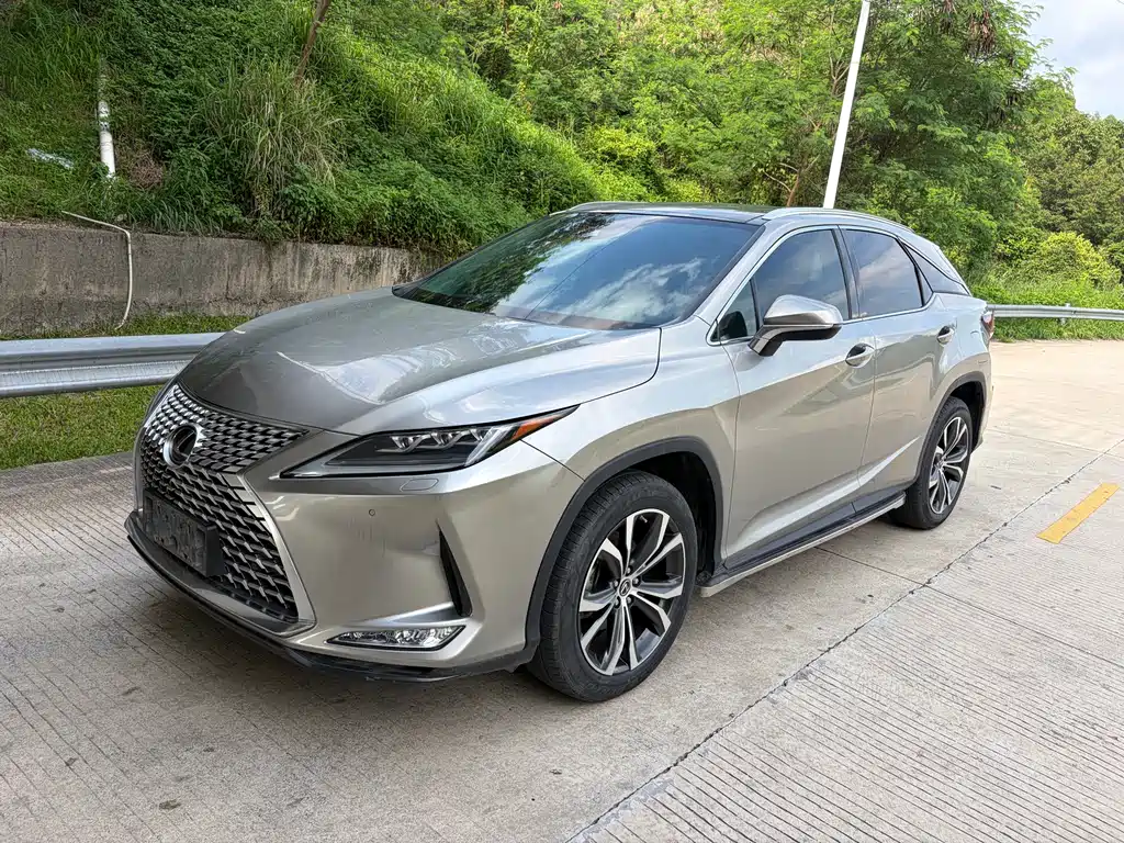 Купить Lexus RX
