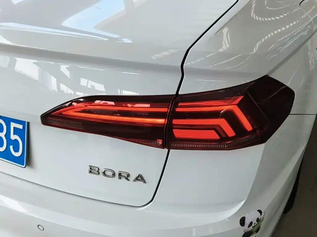 Volkswagen Bora 2021 1.5L AT Fashion Smart Connect