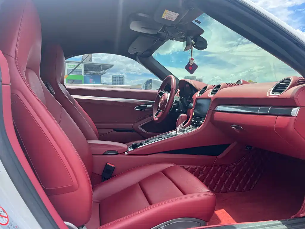 Porsche 718 2022 Boxster 2.0T