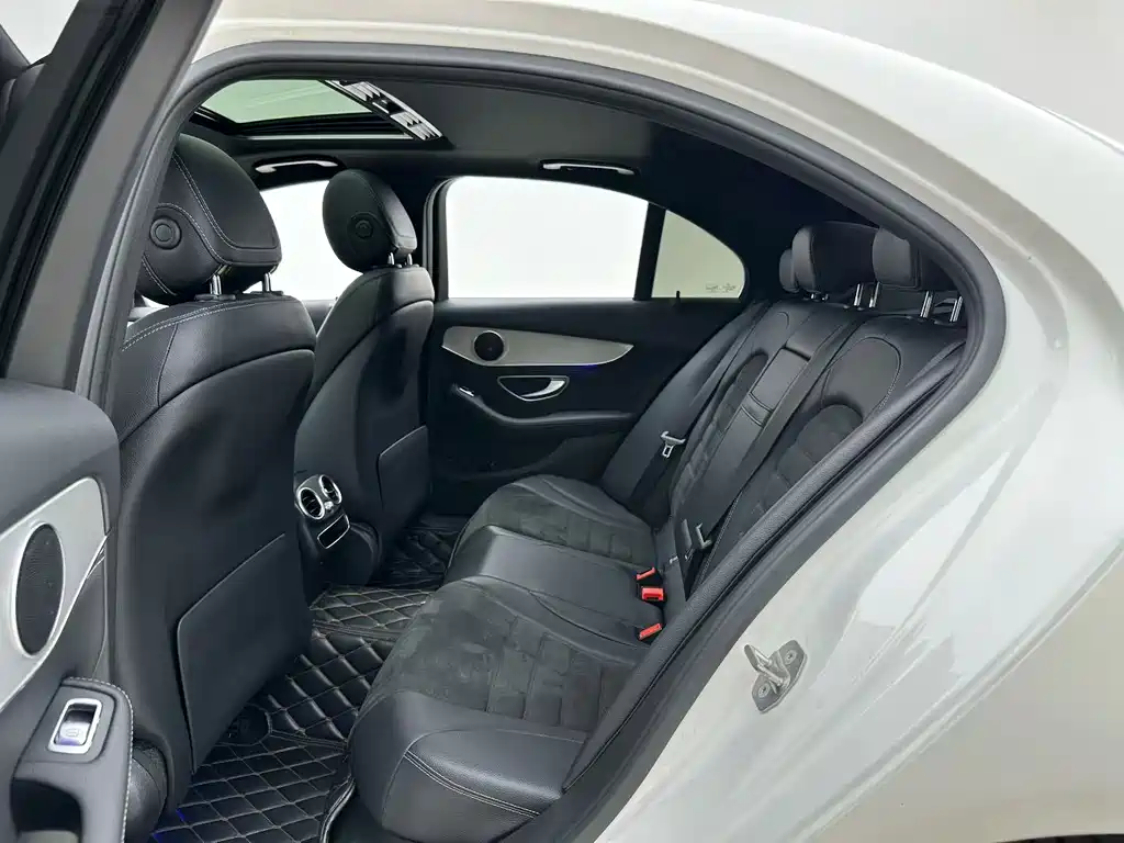 Mercedes-Benz C-Class — миниатюра 5