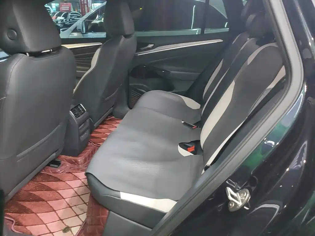 Volkswagen ID.4 Crozz — миниатюра 17