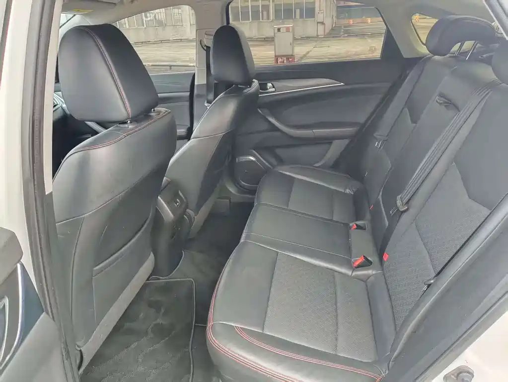 Changan Eado — миниатюра 6