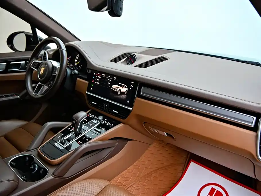 PORSCHE CAYENNE NEW ENERGY