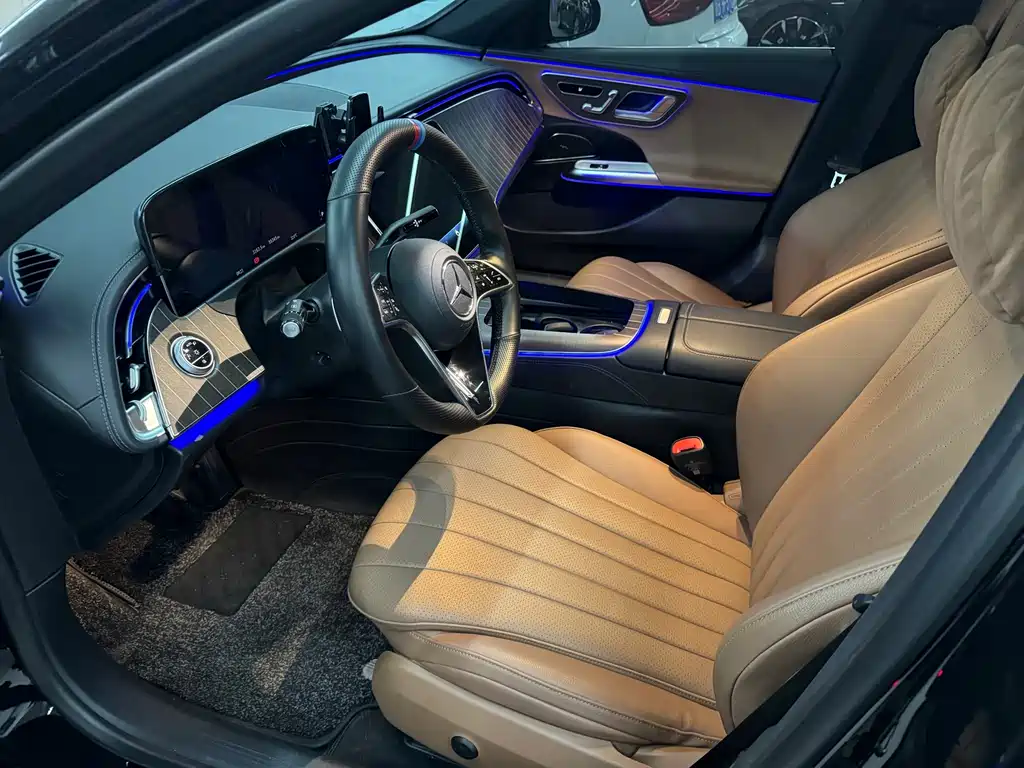 Mercedes-Benz E-Class — миниатюра 4