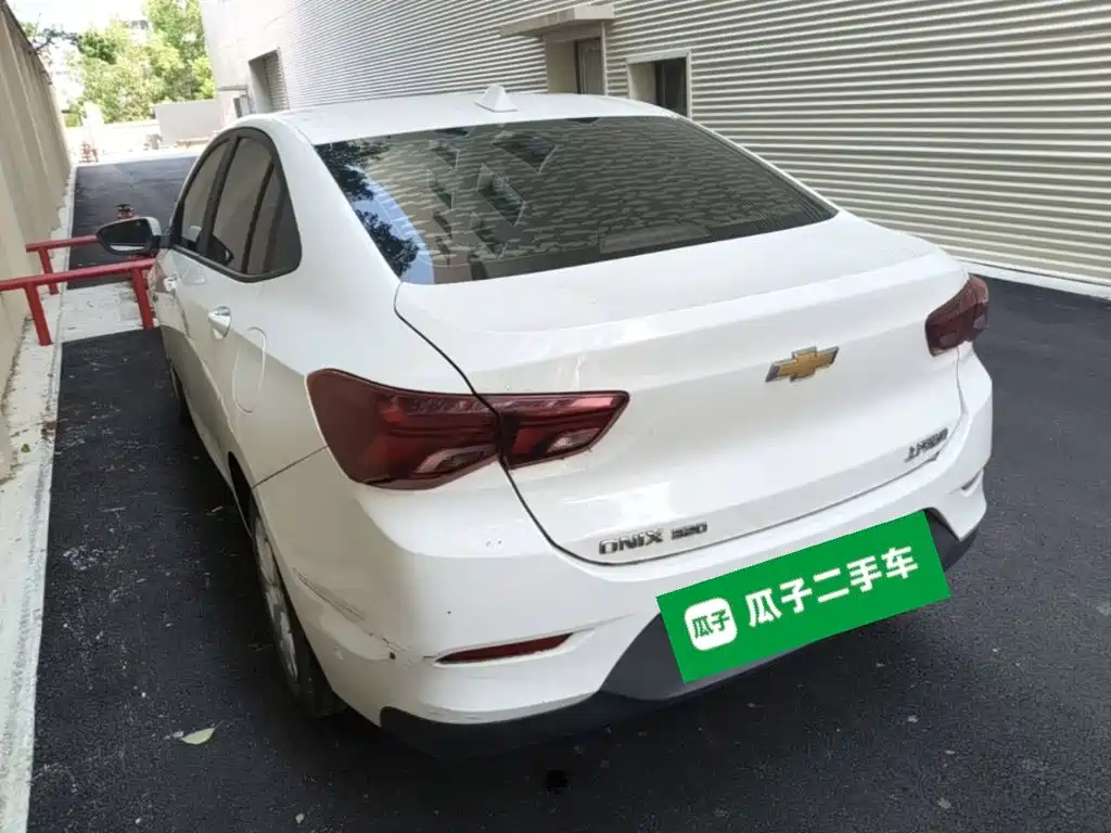 Chevrolet Cavalier — миниатюра 11