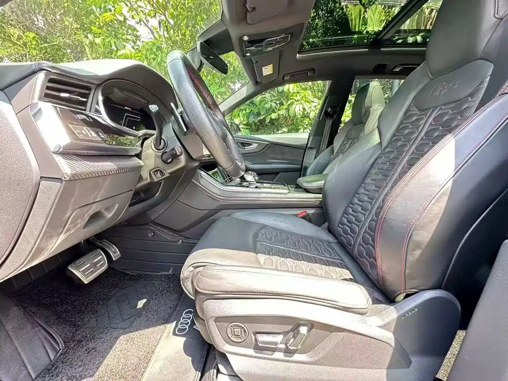 Audi RS Q8 — миниатюра 4