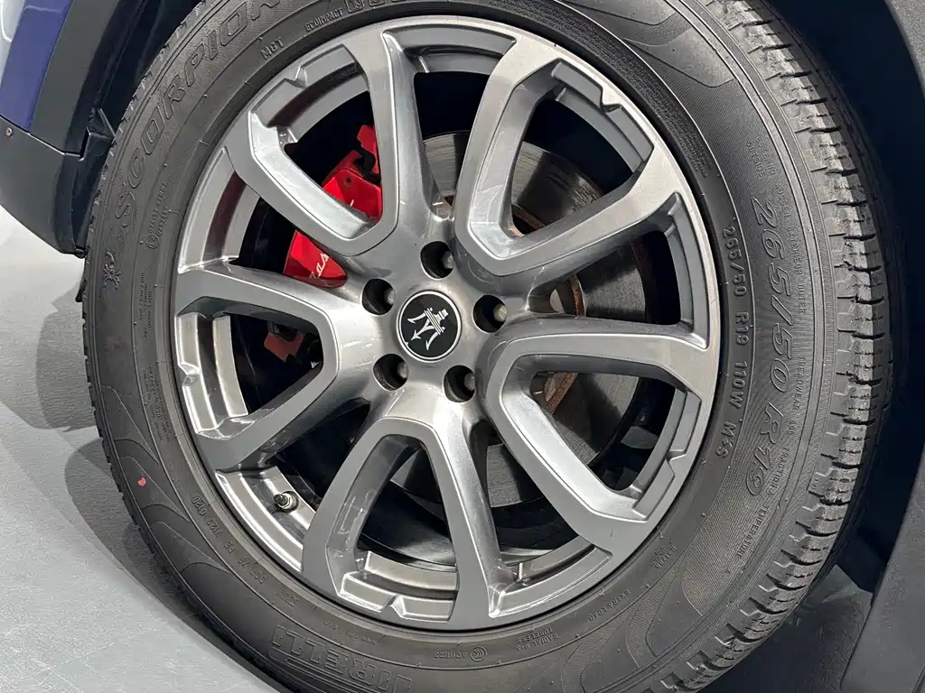 Maserati Levante — миниатюра 8