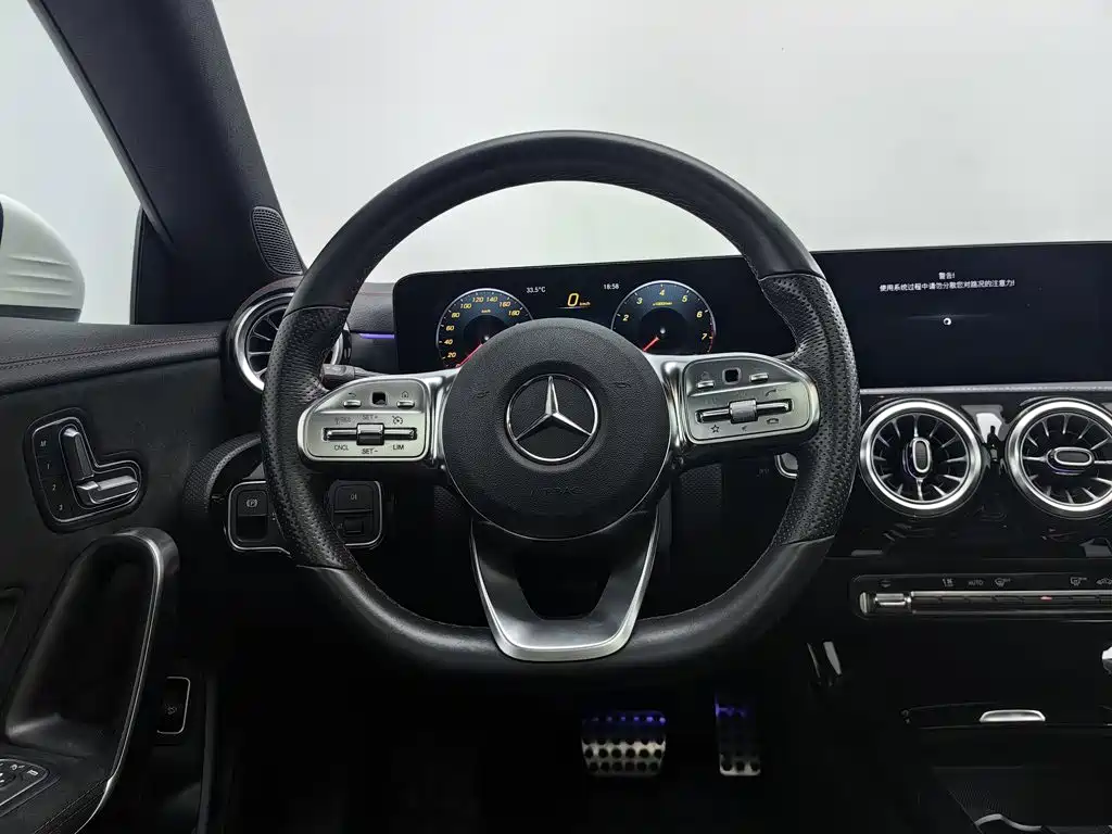Mercedes-Benz CLA (Import) — миниатюра 11