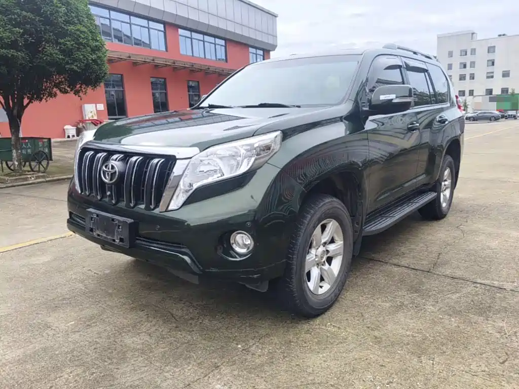 Toyota Land Cruiser Prado 2016 2.7L AT Standard