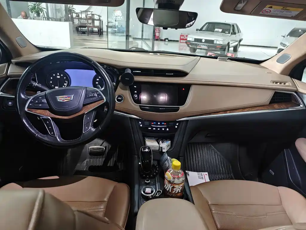 Cadillac XT5 — миниатюра 5