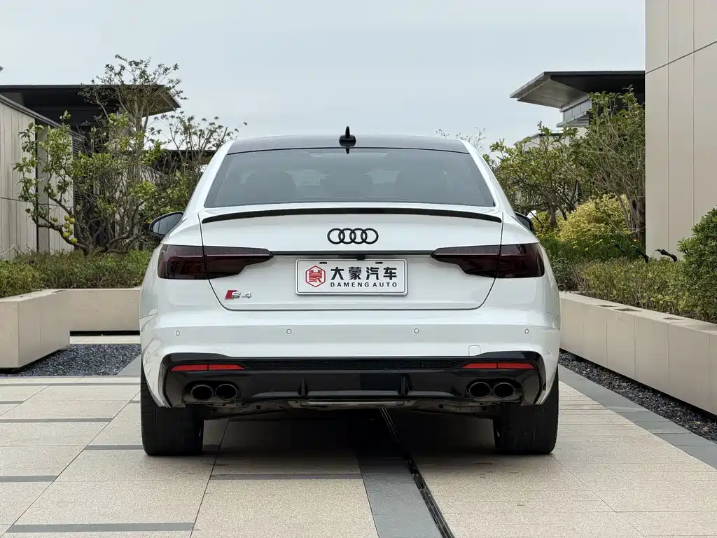 Audi A4L — миниатюра 10