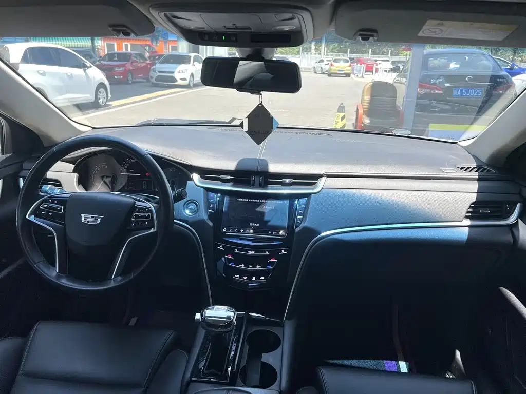 Cadillac XTS — миниатюра 7