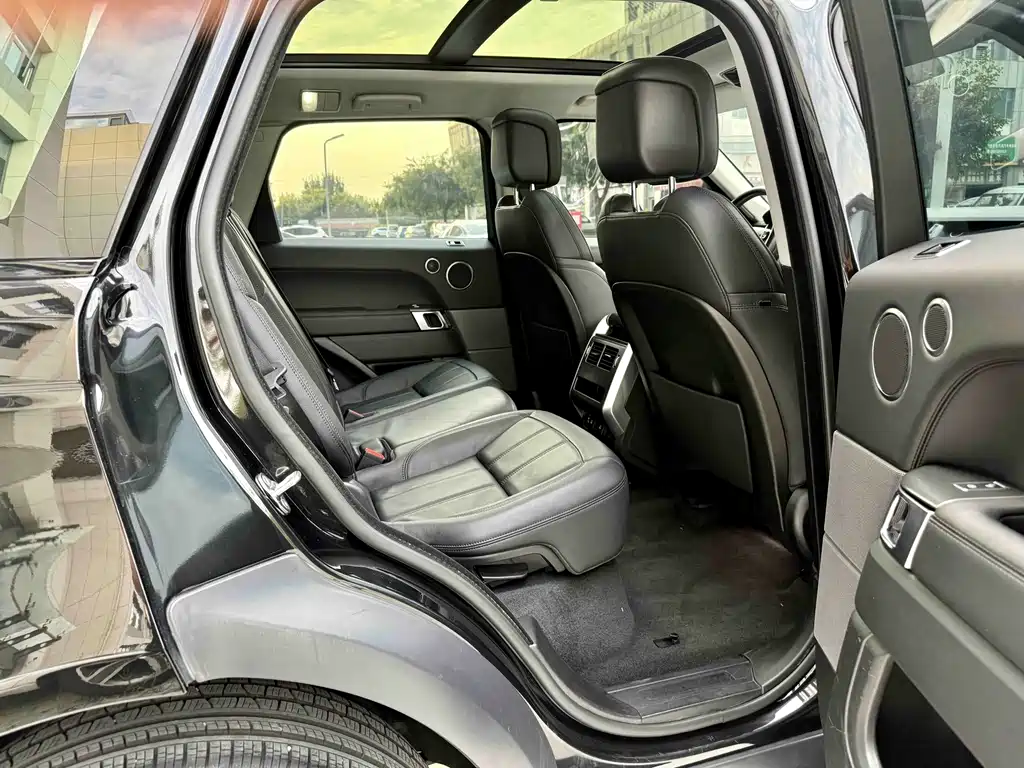 Land Rover Sport — миниатюра 28