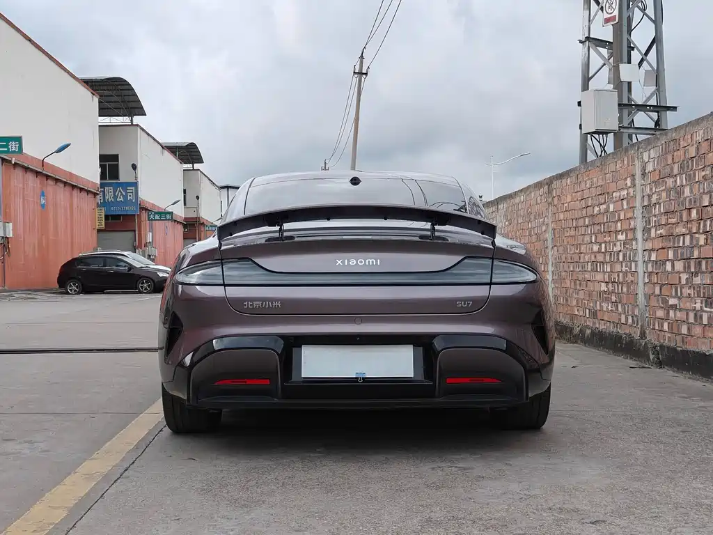 XIAOMI CAR XIAOMI SU7