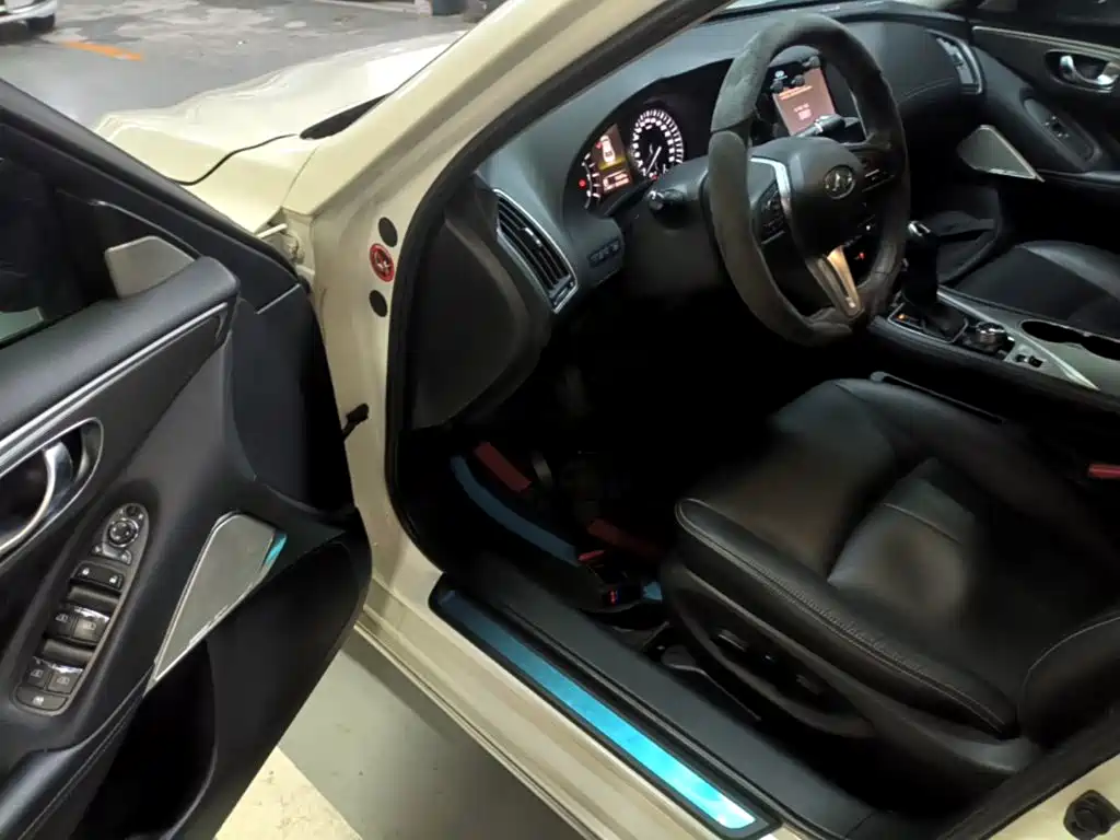 Infiniti Q50L — миниатюра 16