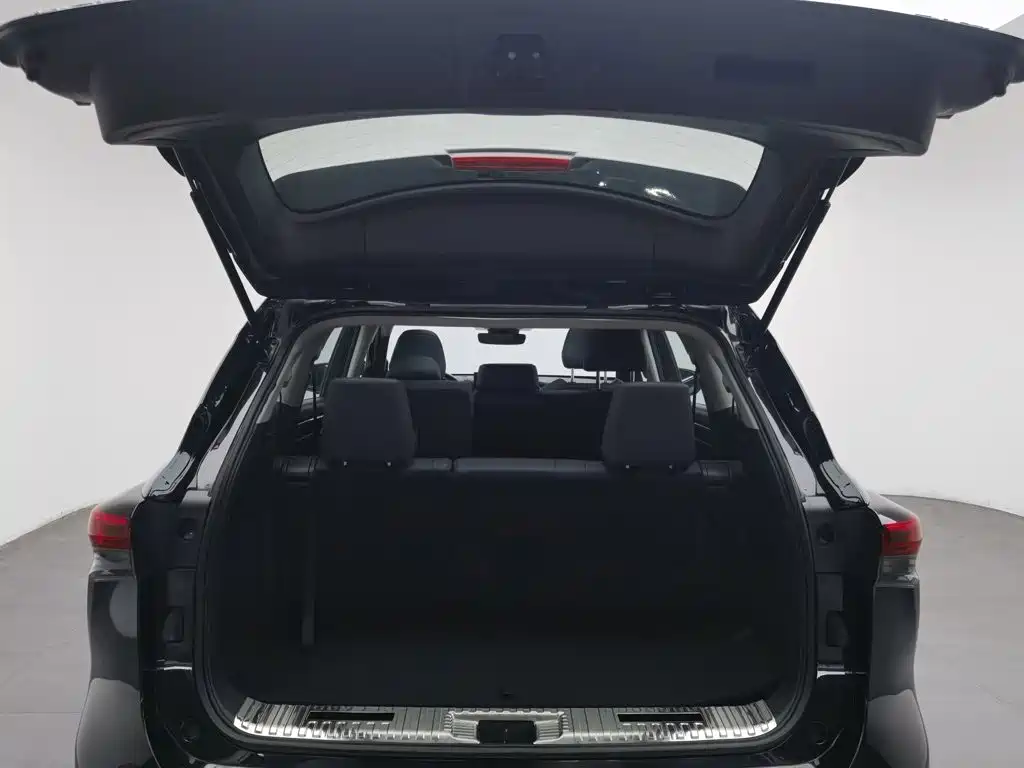 Toyota Highlander — миниатюра 16