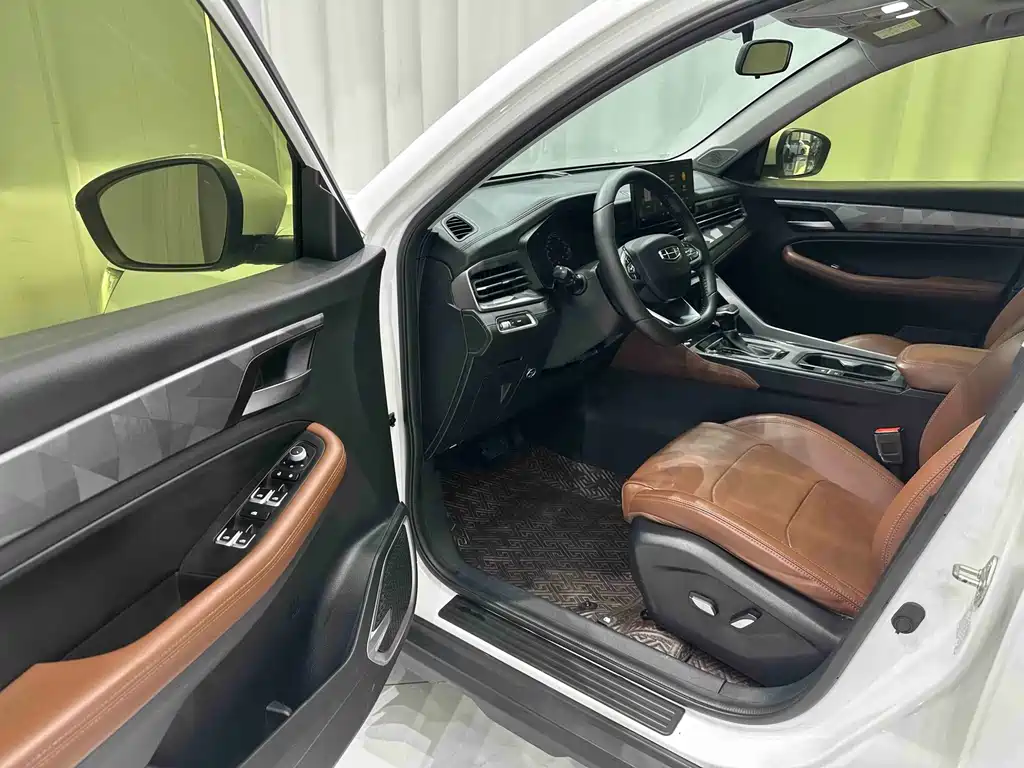 Geely Vision X6 — миниатюра 7