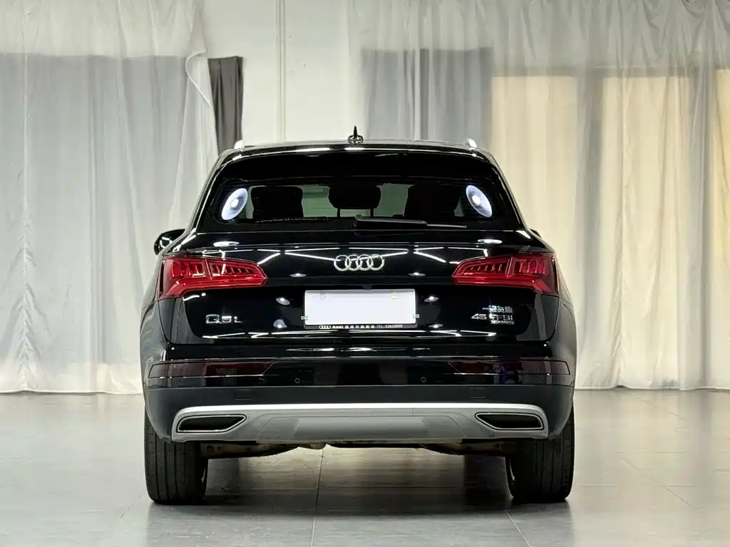 Audi Q5L — миниатюра 5