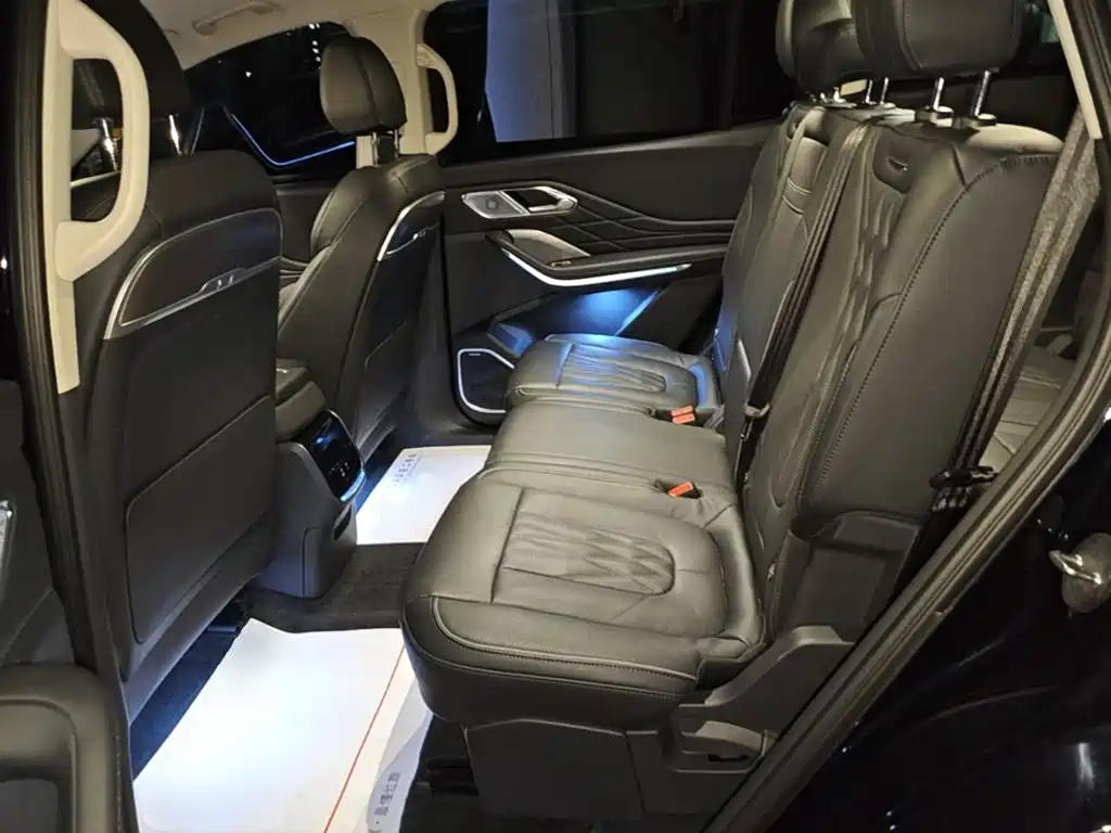 Hongqi Hongqi HS7 PHEV — миниатюра 17